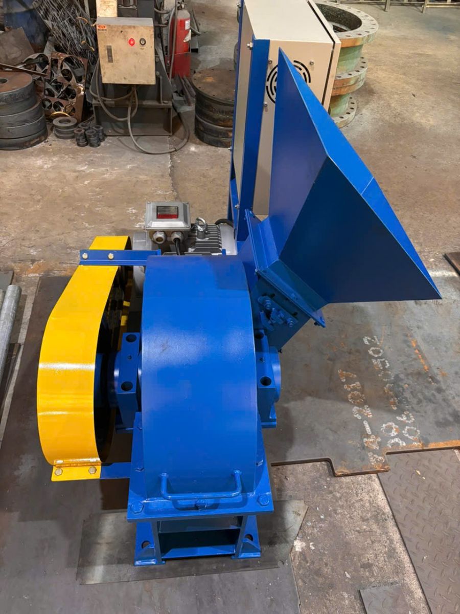 máy băm gỗ công nghiệp