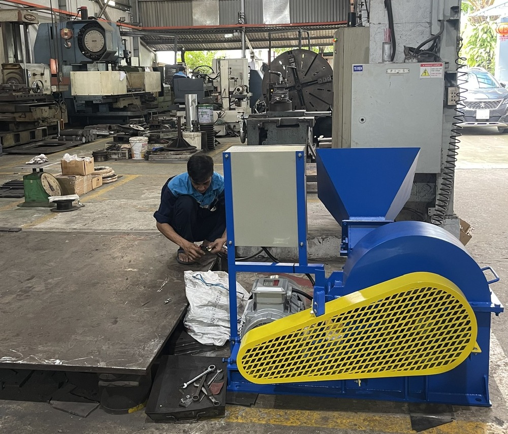 Cty chế tạo máy chế biến gỗ tại Bình Dương