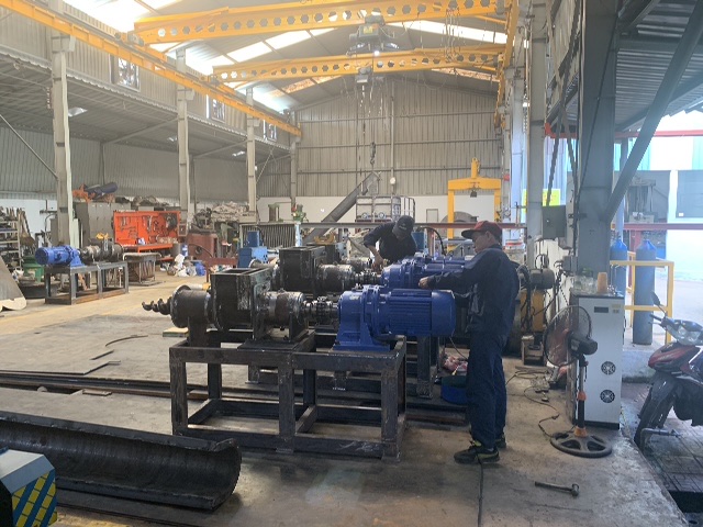 Chế tạo máy móc theo yêu cầu